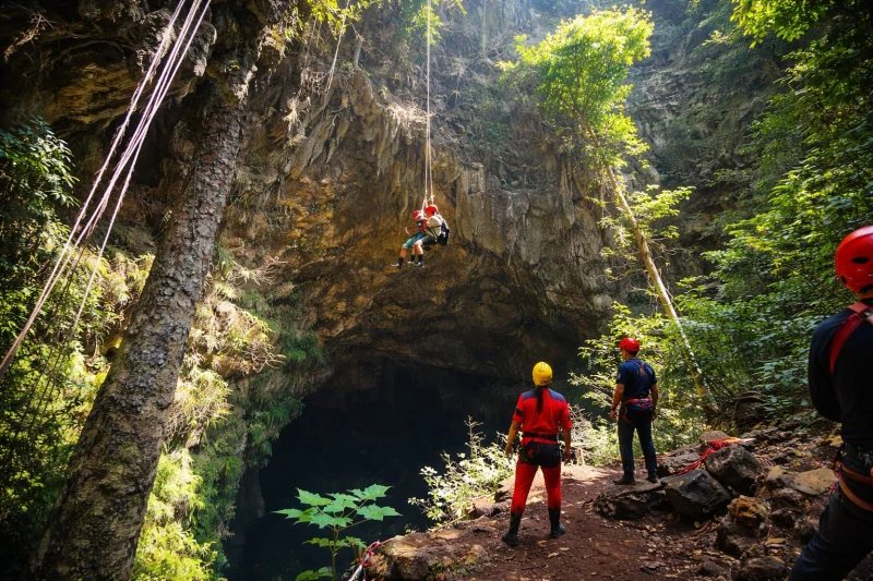 jogja-3d2n-tour-package-borobudur-climb-jomblang-cave-pindul